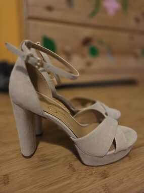 Jessica Simpson Suede Platform Heels